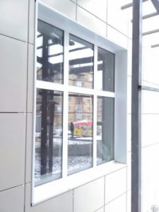Противопожарное окно нестандартного размера / серия FRM5112